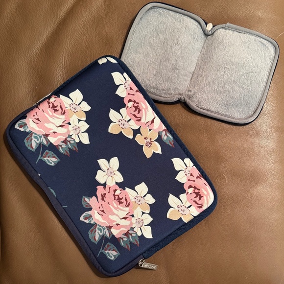 Zippered Laptop Transport Case with Accessory Bag - Picture 2 of 4